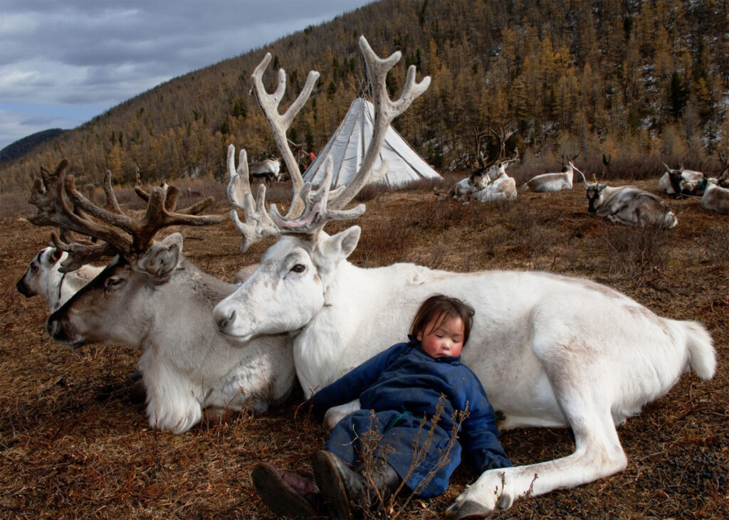 Dark Heavens: Hunters and Shamans of Mongolia